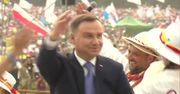 Prezydent wziął udział w Lednicy 2000 i zatańczył z wiernymi