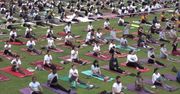 65 tysięcy osób uczciło Światowy Dzień Jogi… rekordem Guinnessa