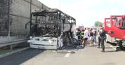 Spłonął autobus, którym podróżowało 21 osób. Sześć z nich trafiło do szpitala
