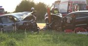 Zderzenie trzech aut na Pomorzu. Wśród ciężko rannych kobieta w ciąży