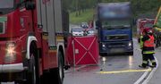 Zderzenie TIR-a z osobówką pod Bochnią. 2 osoby nie żyją, 3 ranne
