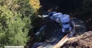 Zignorował znak, stoczył się do wąwozu. Wypadek ciężarówki w Kalifornii