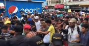 Fala migrantów szturmuje granicę Meksyku w Gwatemali. Zmierzają do USA