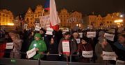 Masowe w protesty w Pradze. Premier Czech przetrwał głosowanie o wotum nieufności dla swojego rządu