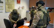 Naczelnik Urzędu Skarbowego i urzędnik skarbowy zatrzymani na gorącym uczynku. Wzięli 150 tys. zł łapówki