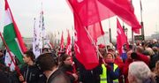 Antyrządowe demonstracje w Budapeszcie. Setki demonstrantów zebrało się pod biurem W. Orbana