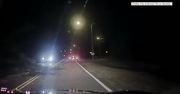 Wjechał na osuniętą ziemię, a po chwili jego auto koziołkowało. Dramatyczne nagranie z policyjnej kamery