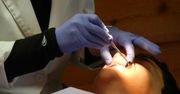 Innowacje w stomatologii przyciągają pacjentów do prywatnych gabinetów. Przyspieszają i ułatwiają proces leczenia