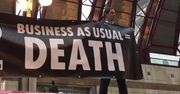 Aktywiści Extinction Rebellion zablokowali ruch w Londynie. Protestują przeciw zmianom klimatu