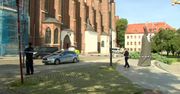 Zarzut usiłowania zabójstwa usłyszał mężczyzna, który zaatakował księdza przed kościołem we Wrocławiu