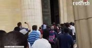 „Czarne Kamizelki” wdarły się do Panteonu w Paryżu. Migranci domagają się legalizacji pobytu we Francji