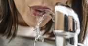 WHO: mikroplastik w wodzie pitnej to minimalne ryzyko dla zdrowia