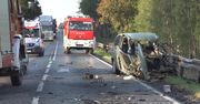 Dwie osoby zostały ranne w wypadku w woj. kujawsko-pomorskim. Uderzenie było tak silne, że silnik znaleziono 30 metrów dalej