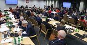 Sejm: po całonocnych obradach komisja pozytywnie zaopiniowała projekt PiS ws. sądów