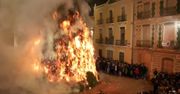 “Największe ognisko na świecie” rozpalono pod Walencją. Hiszpanie czczą św. Antoniego