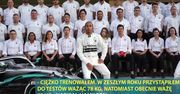 Lewis Hamilton chwali się sportową sylwetką i straszy rywali, że w następnym sezonie będzie „bestią”