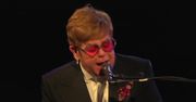 Elton John przerwał koncert, stracił głos. Muzyk zszedł ze sceny ze łzami w oczach