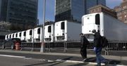 Przy szpitalu na Manhattanie stanęły naczepy-chłodnie. Posłużą za prowizoryczne kostnice dla ofiar COVID-19