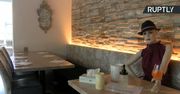 Niemiecka restauracja „zatrudniła” manekiny, by prawdziwi goście nie czuli się samotnie z powodu restrykcji.