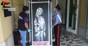 Skradzione dzieło Banksy’ego odnalezione we Włoszech. Upamiętnia ofiary zamachu w paryskim klubie Bataclan