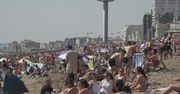 Brytyjczycy zapomnieli o koronawirusie – tysiące ludzi na plaży w Brighton