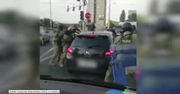 Spektakularna akcja policji na skrzyżowaniu w Lublinie. Antyterroryści zatrzymali sprawcę napadu