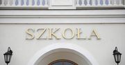321 placówek oświatowych pracuje w trybie mieszanym, a 106 w trybie zdalnym