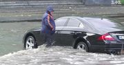 Potężna ulewa w Dniepropetrowsku. Dziesiątki samochodów podtopionych