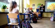 1037 placówek oświatowych pracuje w trybie mieszanym, a 375 w trybie zdalnym