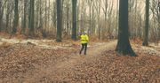 Policja przypomina o noszeniu elementów odblaskowych
