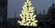 W Wenecji stanęła choinka złożona z… ekranów