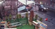 Stracił przytomność i wjechał w restauracyjny ogródek. Niebezpieczny wypadek w Nowym Jorku