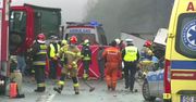 Roczne niemowlę i jego matka zginęli w karambolu na trasie S1.