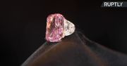 Największy na świecie różowy diament trafi na aukcję. Ma blisko 16 karatów.