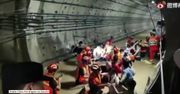 Ulewne deszcze i powódź w Zhengzhou. Co najmniej 12 osób zginęło w zalanym pociągu metra.
