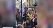 Musicale wracają na Broadway. Artyści zaśpiewali na ulicach Nowego Jorku.