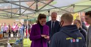 Księżna Kate zaprzyjaźniła się z tarantulą? Bez cienia strachu trzymała ją na dłoni.