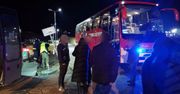 Polska: Ukraińscy uchodźcy czekają na pociągi jadące na zachód w Przemyślu.