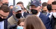 Joe Biden odwiedził Stadion Narodowy. W towarzystwie M. Morawieckiego i R. Trzaskowskiego rozmawiał z uchodźcami