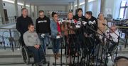“Chcieliśmy zaprosić pierwszą damę”. Protest osób z niepełnosprawnościami i ich opiekunów w Sejmie
