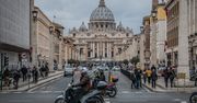 Intruz w Watykanie: Samochód taranuje punkty kontrolne, mężczyzna zatrzymany”