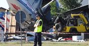 Samolot spadł na hangar w Chrcynnie pod Warszawą. Pięć osób nie żyje, osiem jest rannych