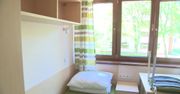 Studentów nie stać na wynajem mieszkań, więc szturmują akademiki