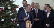 Premier Tusk odebrał z rąk harcerzy Betlejemskie Światło Pokoju