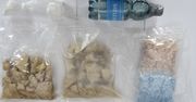 Przechwycona paczka z Holandii z heroiną i amfetaminą ukrytymi w proszkach  do prania.