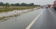 Powodzie paraliżują Polskę: 113 dróg zablokowanych, utrudnienia w kilku województwach