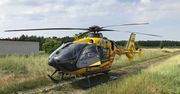 Ranny rowerzysta przetransportowany śmigłowcem LRP do szpitala w Pile