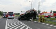 Cysterna z paliwem wypadła z jezdni