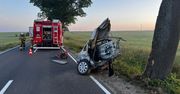 Koszmarny widok. Auto rozpadło się na dwie części