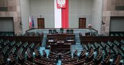 Sondaż Ipsos late poll: PiS – 36,6 proc.; KO – 31 proc.; Trzecia Droga – 13,5 proc.; Lewica – 8,6 proc.; Konfederacja – 6,4 proc.